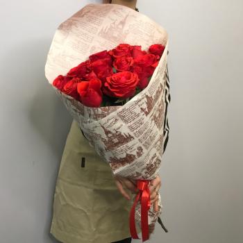 Красные розы 15 шт 60см (Эквадор) (Артикул  18350)